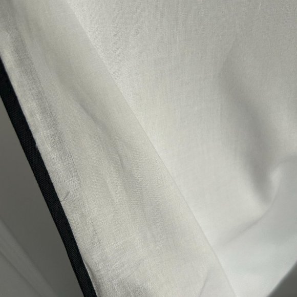 Authentic CHANEL Fabric Dust Bag - Premium Protection for Your Luxuries - Picture 2 of 8